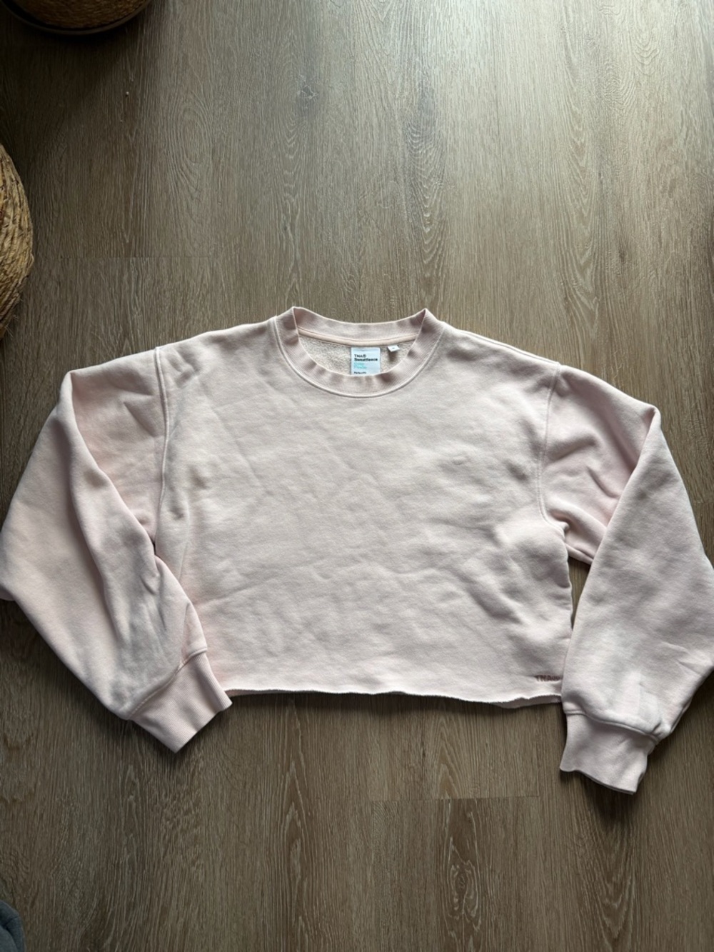 Aritzia TNA Cozy Fleece Cropped Sweatshirt Pink Size Medium